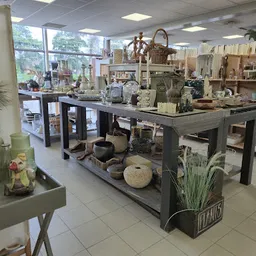 Bezoeker foto van Kringloopwinkel Zolder023 in Haarlem