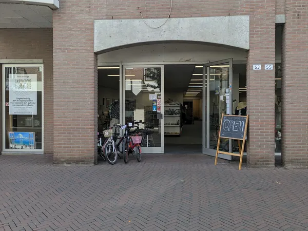 Kringloopwinkel Zorgkringloop Van Waarde in Enschede