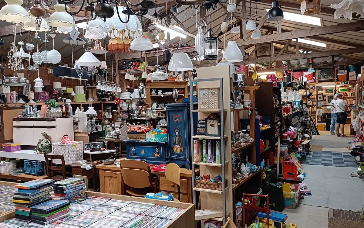 Kringloopwinkel Kringloopwinkel Zusseschuur in Zeeland