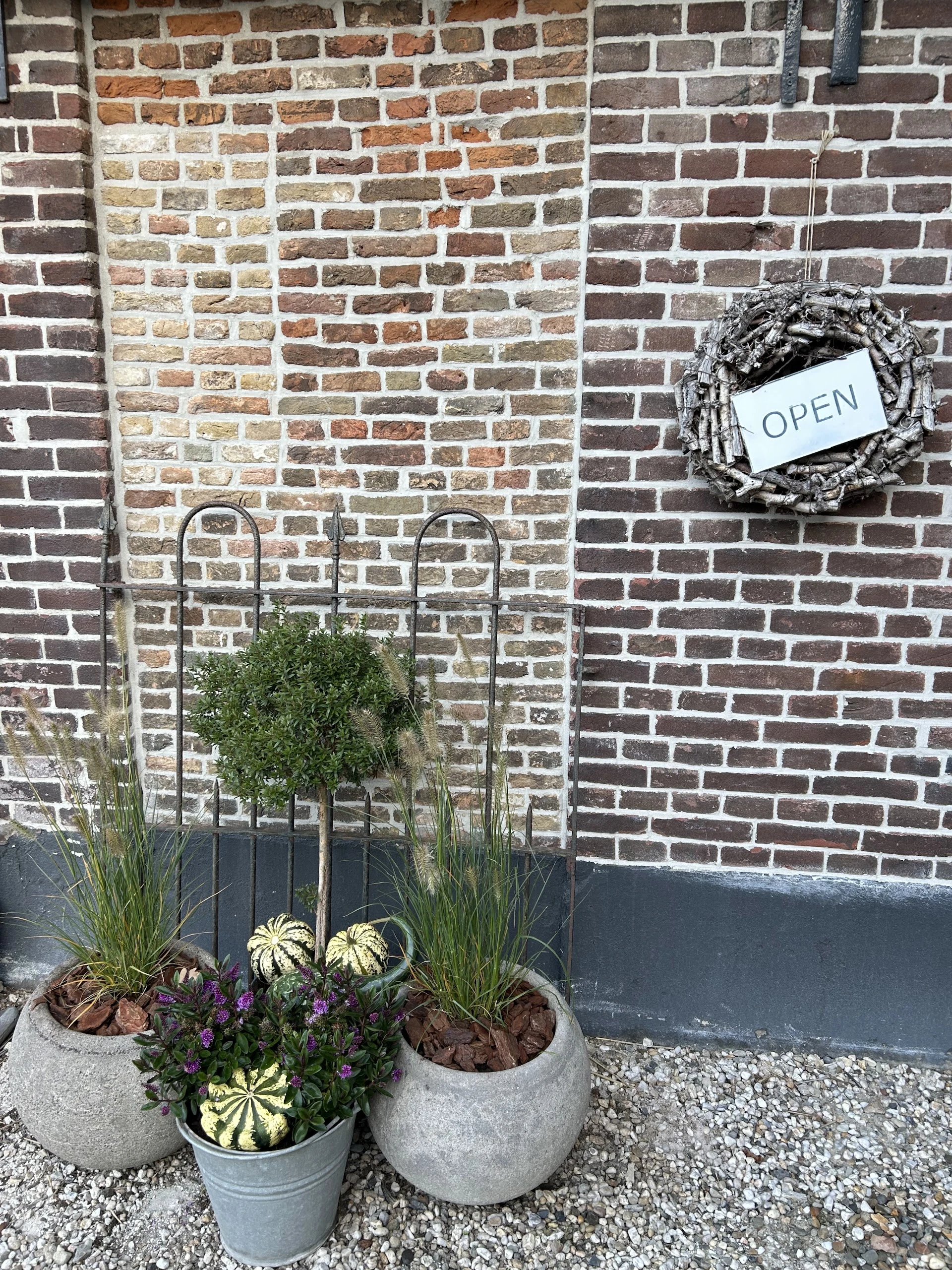 Foto gedeeld door eigenaar van Kringloopwinkel ZusZus & Zo in Genderen